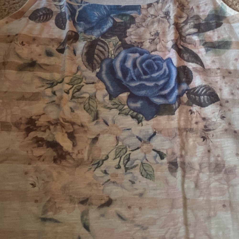 Loose tank top with floral design - Picture 3 of 6
